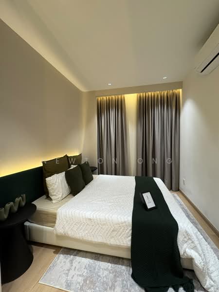 Kondominium untuk Dijual di Armani Avani Residence - Newton Ong - Bedroom - PropertyGuru.com.my