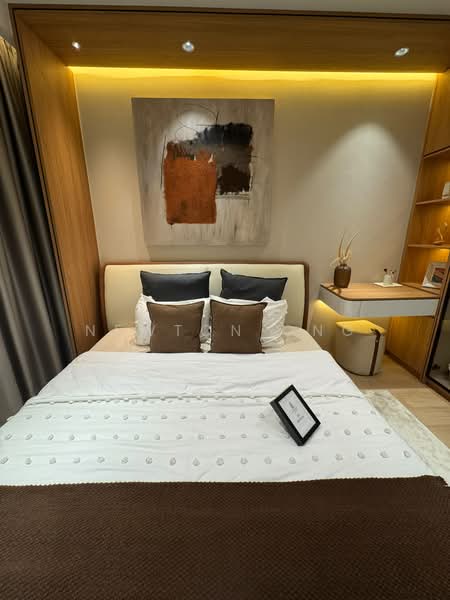 Kondominium untuk Dijual di Armani Avani Residence - Newton Ong - Bedroom - PropertyGuru.com.my
