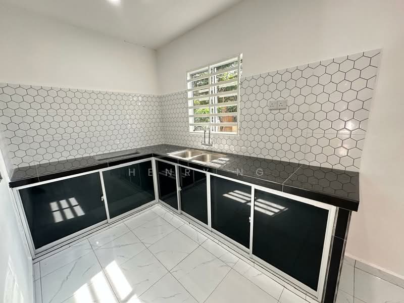 Rumah Teres 1-Tingkat untuk Dijual di Bandar Seri Astana (Sungai Petani) - Henry Ng - Kitchen - PropertyGuru.com.my
