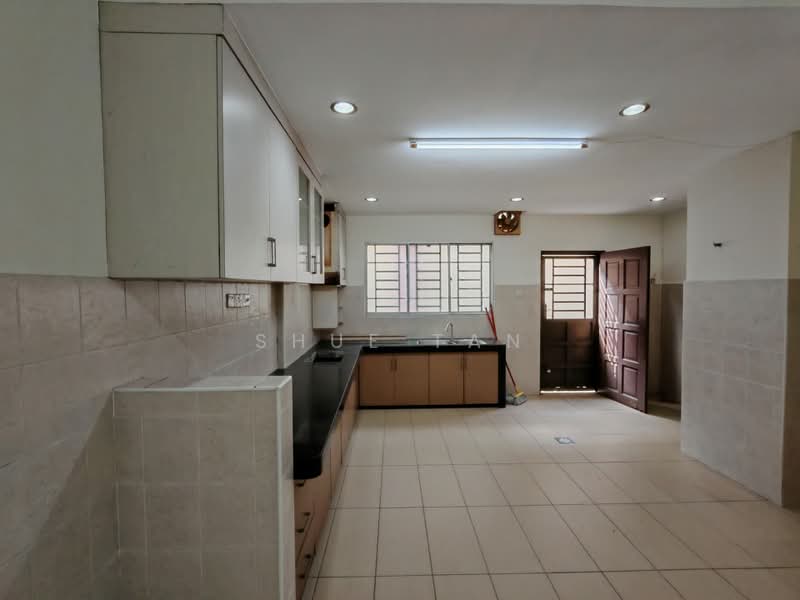Rumah Teres 2-Tingkat untuk Dijual di Setia Alam (Selangor) - Shue Tan - Kitchen - PropertyGuru.com.my