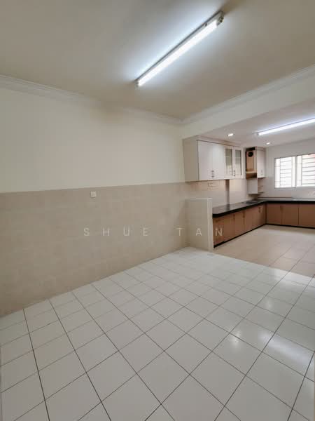 Rumah Teres 2-Tingkat untuk Dijual di Setia Alam (Selangor) - Shue Tan - Kitchen - PropertyGuru.com.my