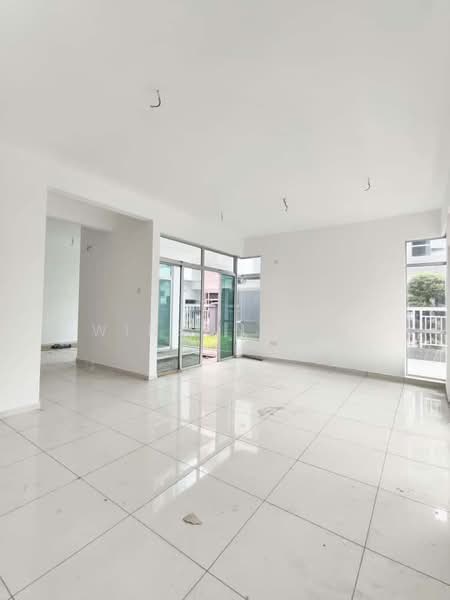 Semi-Detached House for Sale in Mutiara Rini (Skudai) - Winson Lim - Living Room - PropertyGuru.com.my