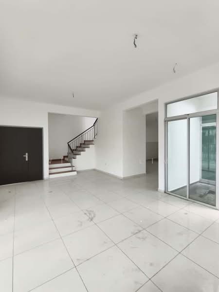 Semi-Detached House for Sale in Mutiara Rini (Skudai) - Winson Lim - Living Room - PropertyGuru.com.my