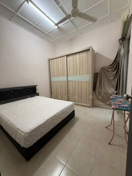 Rumah Teres 2-Tingkat untuk Disewa di Taman Pelangi Indah (Ulu Tiram) - Jessica Ma - Bedroom - PropertyGuru.com.my