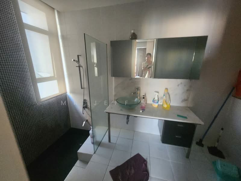 Service Residence for Sale at Verve Suites - Mr Jeff Low - Bathroom - PropertyGuru.com.my