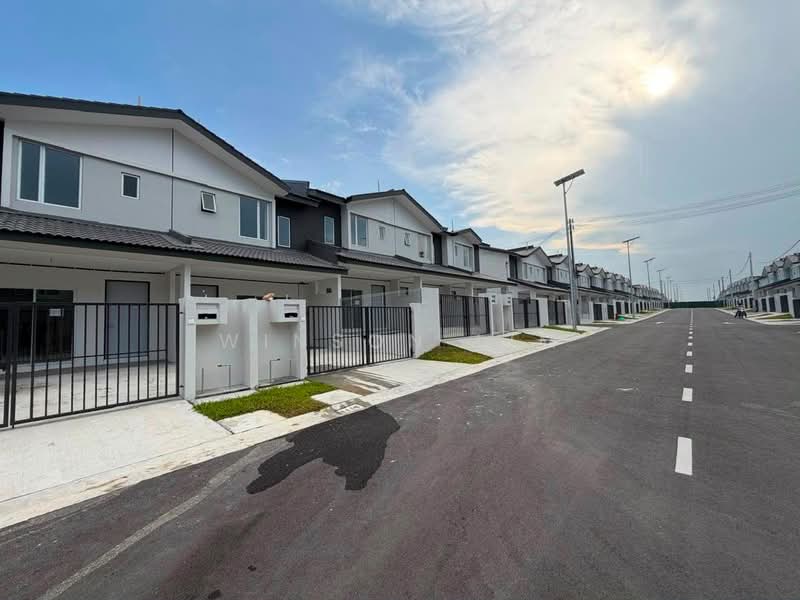 Rumah Teres 2-Tingkat untuk Dijual di Bandar Bistari Perdana (Pasir Gudang) - Winson Lim - Exterior - PropertyGuru.com.my