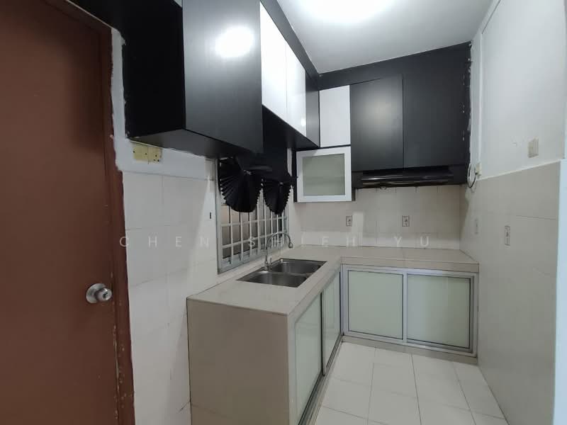 Pangsapuri untuk Disewa di Villa Krystal @ Bandar Selesa Jaya - Chen Shieh Yu - Kitchen - PropertyGuru.com.my
