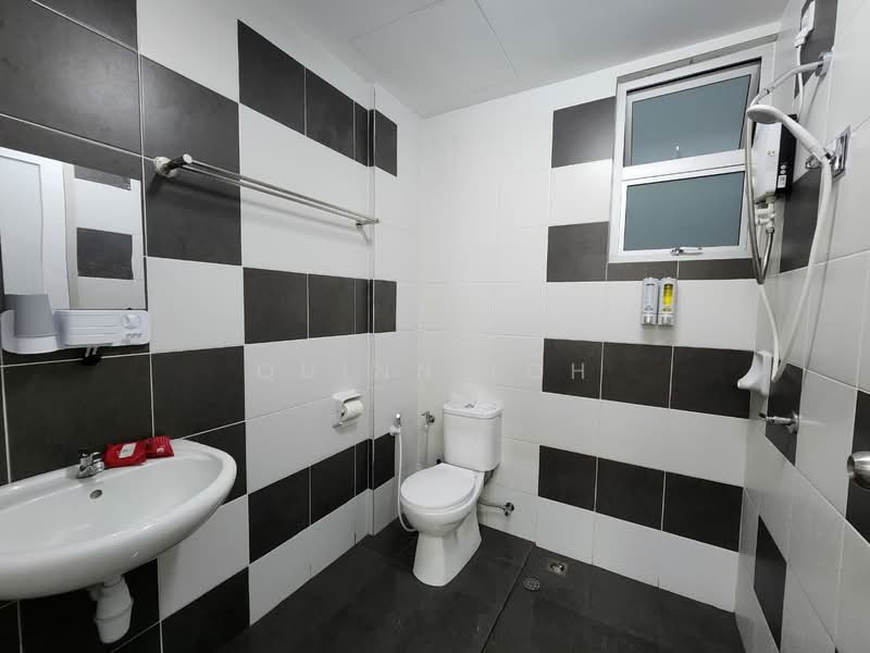 Condominium for Rent at Royale Infinity - Quinn Loh - Bathroom - PropertyGuru.com.my