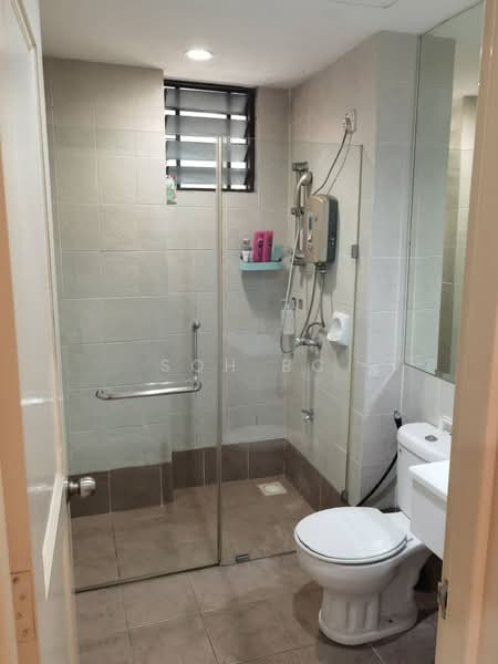 Kondominium untuk Dijual di Casa Tropicana - Soh BC - Bathroom - PropertyGuru.com.my