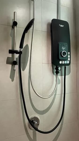 Condominium for Rent at Ferringhi Residence 2 - Ruth Ong - Bathroom - PropertyGuru.com.my