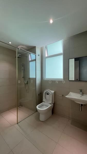 Condominium for Rent at Ferringhi Residence 2 - Ruth Ong - Bathroom - PropertyGuru.com.my
