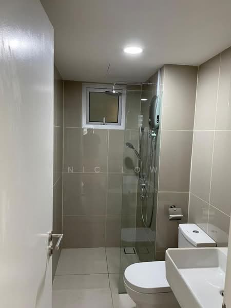 Kediaman Servis untuk Dijual di Sentul Point - Nic Low - Bathroom - PropertyGuru.com.my