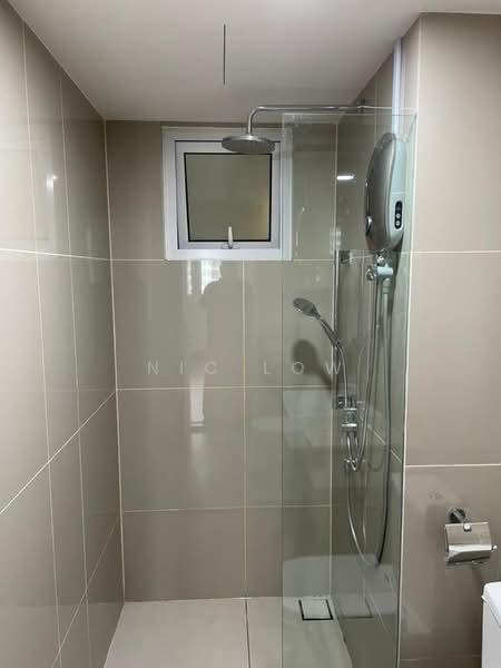 Kediaman Servis untuk Dijual di Sentul Point - Nic Low - Bathroom - PropertyGuru.com.my