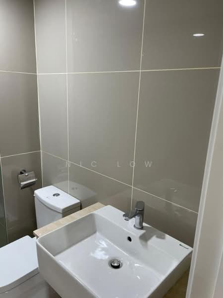 Kediaman Servis untuk Dijual di Sentul Point - Nic Low - Bathroom - PropertyGuru.com.my