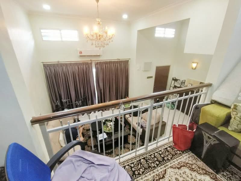 Rumah Teres 2.5-Tingkat untuk Dijual di Taman Puncak Saujana (Kajang) - Aimi Mahirah - Living Room - PropertyGuru.com.my