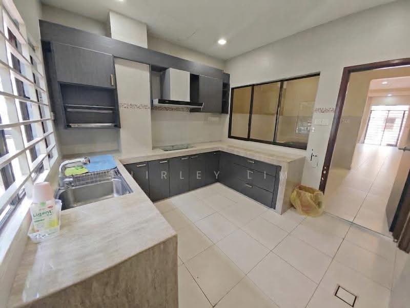 2-storey Terraced House for Sale in Bandar Puteri Puchong (Puchong) - Catherine Law - Kitchen - PropertyGuru.com.my