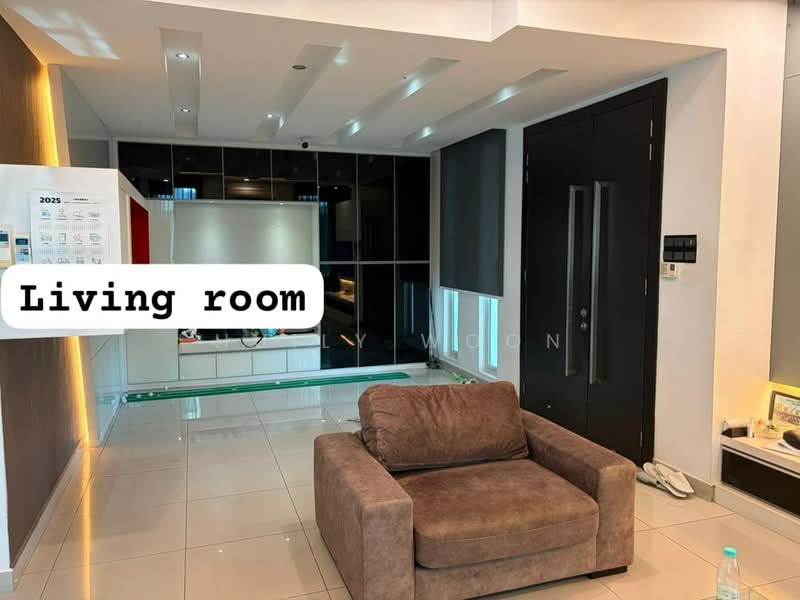 Rumah Berkembar untuk Disewa di Taman Molek (Johor Bahru) - Huily Woon - Living Room - PropertyGuru.com.my