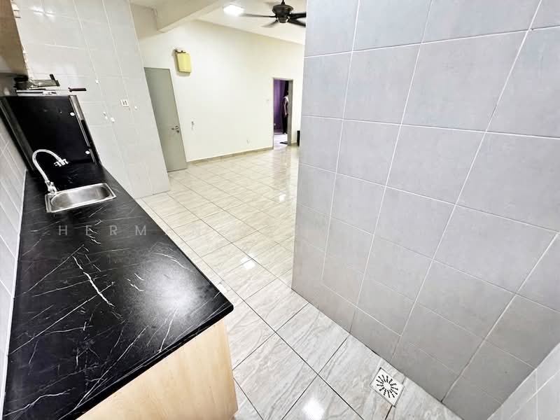 Pangsapuri untuk Disewa di Vesta View - Herman Sazwan Nor Rahim - Kitchen - PropertyGuru.com.my