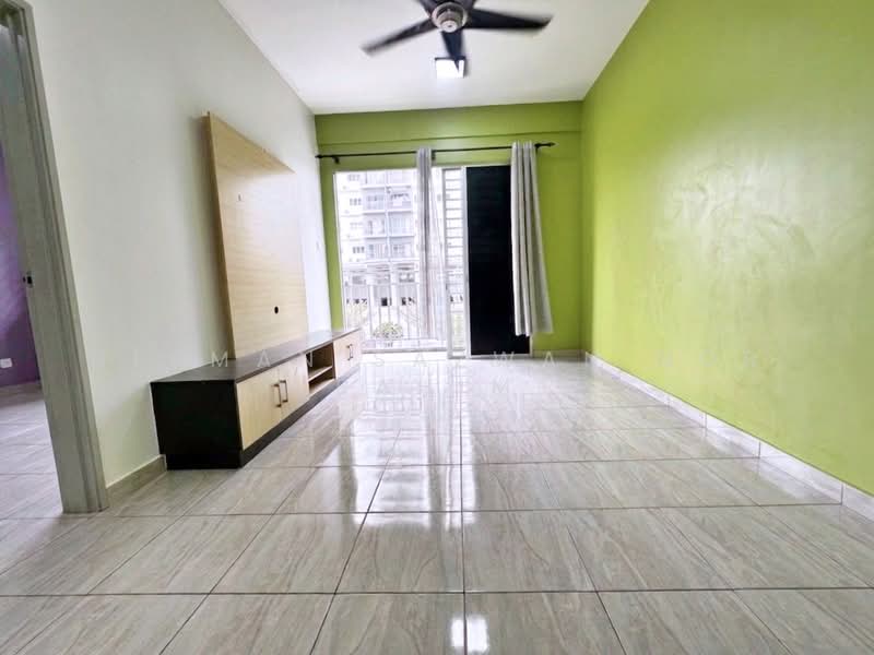 Pangsapuri untuk Disewa di Vesta View - Herman Sazwan Nor Rahim - Living Room - PropertyGuru.com.my