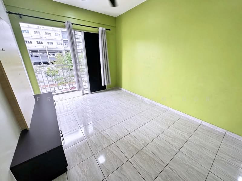 Pangsapuri untuk Disewa di Vesta View - Herman Sazwan Nor Rahim - Living Room - PropertyGuru.com.my
