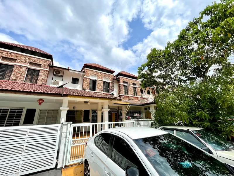 Rumah Teres 2-Tingkat untuk Dijual di Bandar Nusaputra (Puchong) - Tasya Ruslan - PropertyGuru.com.my