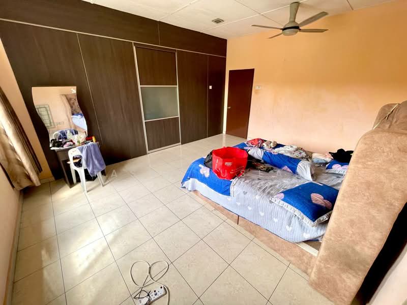 Rumah Teres 2-Tingkat untuk Dijual di Bandar Nusaputra (Puchong) - Tasya Ruslan - PropertyGuru.com.my