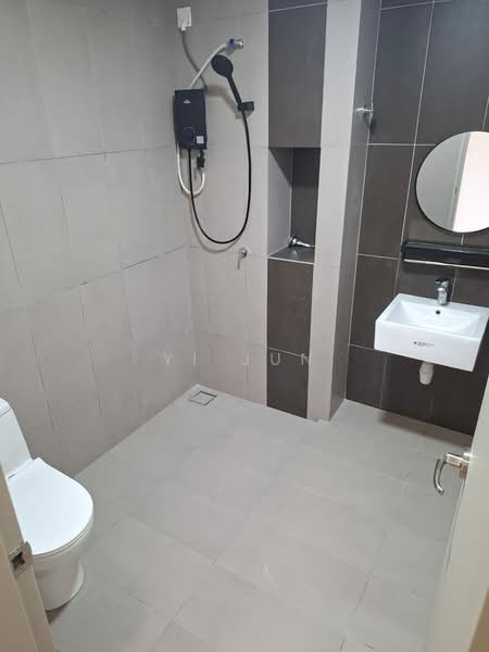 Pangsapuri untuk Disewa di Mutiara Hilltop - Yi Jun - Bathroom - PropertyGuru.com.my