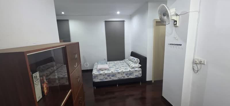 Kediaman Servis untuk Dijual di Subang Olives Residence - John Lai - Bedroom - PropertyGuru.com.my