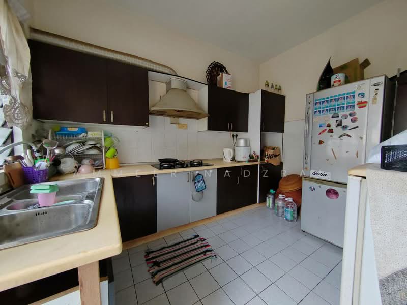 2-storey Terraced House for Sale in Alam Damai (Cheras) - Ammeer Nadzrai - Kitchen - PropertyGuru.com.my