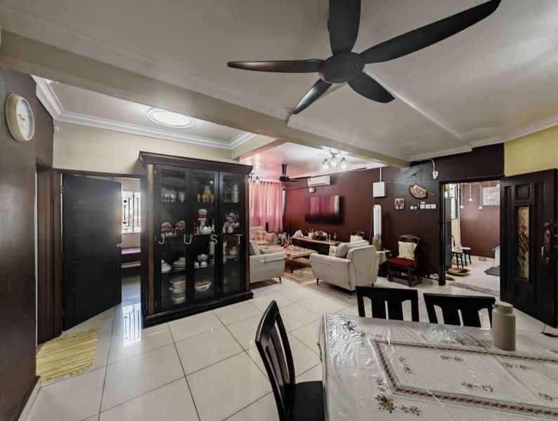 Kondominium untuk Dijual di Sri Suajaya Condominium - Justin Lai - Living Room - PropertyGuru.com.my