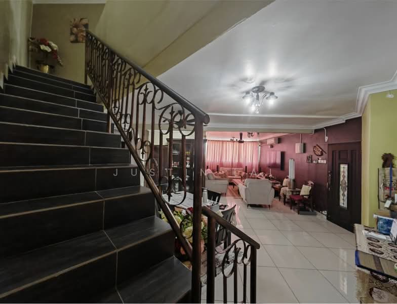 Kondominium untuk Dijual di Sri Suajaya Condominium - Justin Lai - Living Room - PropertyGuru.com.my