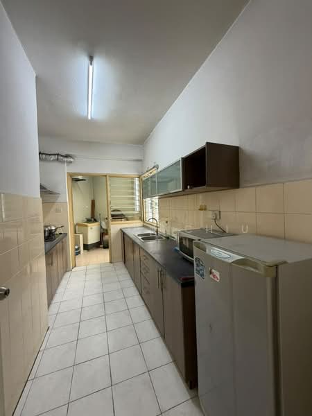 Condominium for Sale at Menara Menjalara - Alison Chiu - Kitchen - PropertyGuru.com.my
