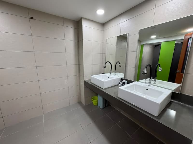 Shop / Office for Rent in Putrajaya (Putrajaya) - Bill Lee - Bathroom - PropertyGuru.com.my