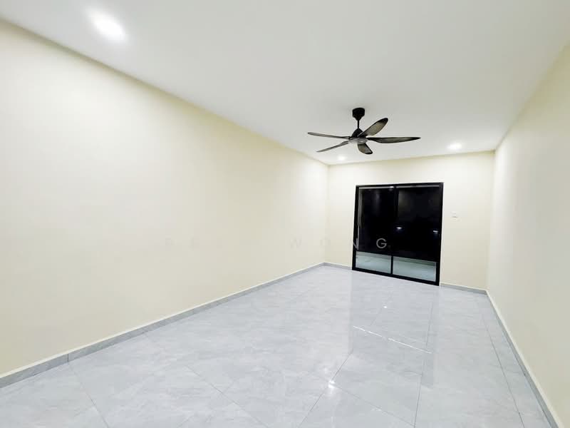 Rumah Teres 2-Tingkat untuk Dijual di Taman Pelangi (Johor Bahru) - Bess Wong - PropertyGuru.com.my