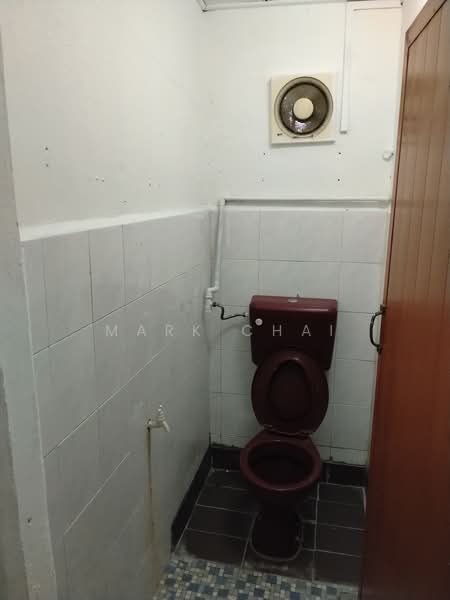 Kedai untuk Disewa di Johor Bahru (Johor) - Mark Chai - Bathroom - PropertyGuru.com.my