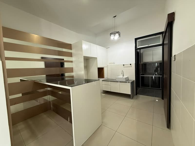 Kediaman Servis untuk Dijual di Imperia - Elynn Lam - Kitchen - PropertyGuru.com.my