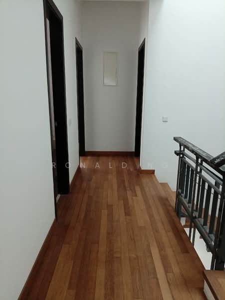 Rumah Berkembar untuk Dijual di Sungai Ara (Penang) - Ronald Ng - Corridor - PropertyGuru.com.my