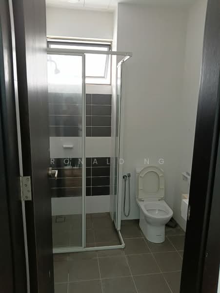 Rumah Berkembar untuk Dijual di Sungai Ara (Penang) - Ronald Ng - Bathroom - PropertyGuru.com.my
