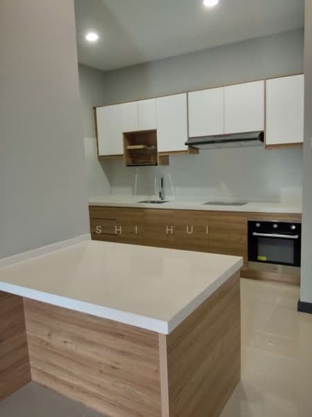 Service Residence for Rent at South View - Shi Hui - Kitchen - PropertyGuru.com.my
