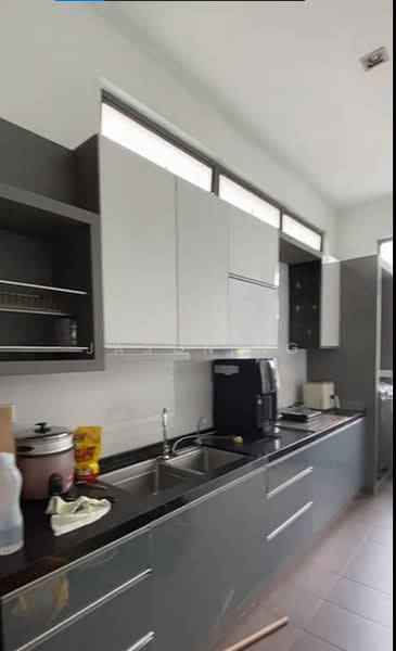 Rumah Berkembar untuk Dijual di Bandar Nusaputra (Puchong) - Jason Ng - Kitchen - PropertyGuru.com.my