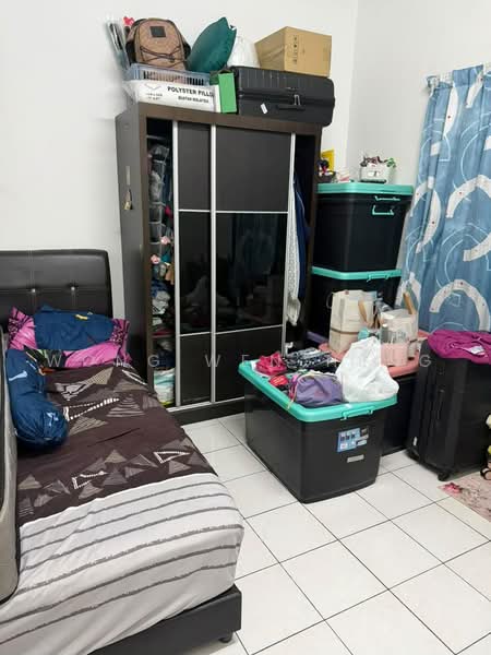 Pangsapuri untuk Dijual di Merdeka Villa - Wong Wen Heng - Bedroom - PropertyGuru.com.my