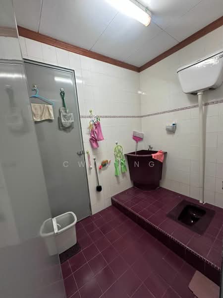 Rumah Teres 2-Tingkat untuk Dijual di Bandar Menjalara (Kuala Lumpur) - CW Kong - Bathroom - PropertyGuru.com.my