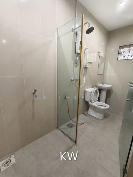 Rumah Teres untuk Disewa di Kota Kemuning (Shah Alam) - SK Thiam - Bathroom - PropertyGuru.com.my