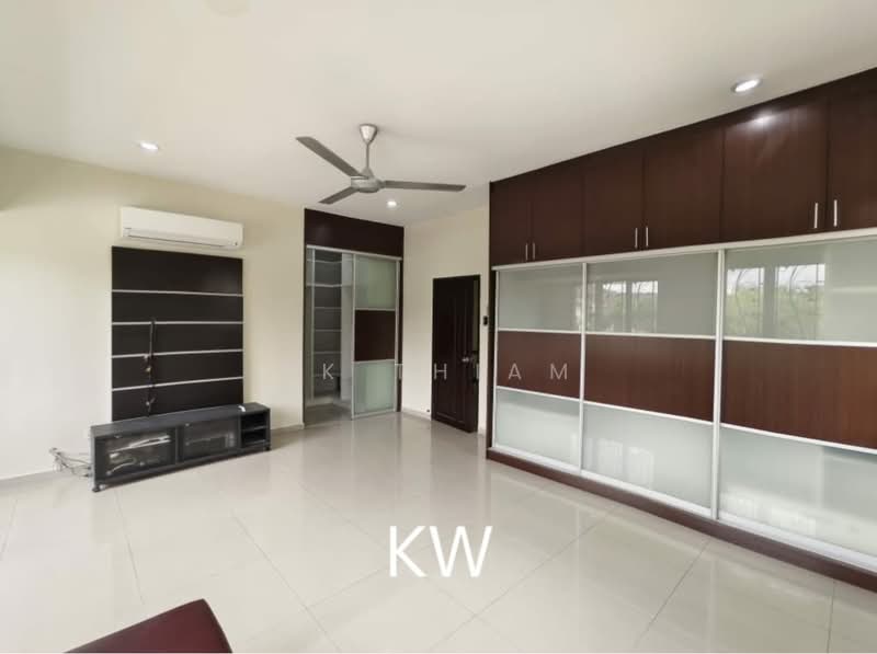 Rumah Teres untuk Disewa di Kota Kemuning (Shah Alam) - SK Thiam - Bedroom - PropertyGuru.com.my