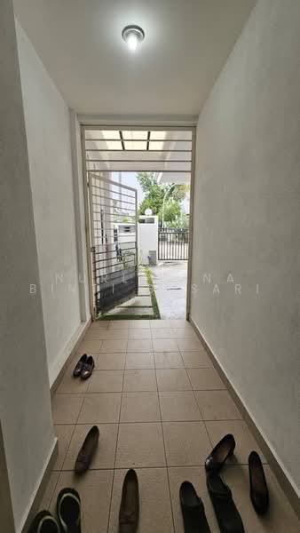2-storey Terraced House for Rent in Elmina (Shah Alam) - Nurliyana Binti Busari - Entrance - PropertyGuru.com.my