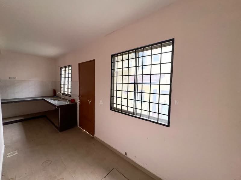 Rumah Teres 2-Tingkat untuk Dijual di Semenyih (Selangor) - Tasya Ruslan - PropertyGuru.com.my