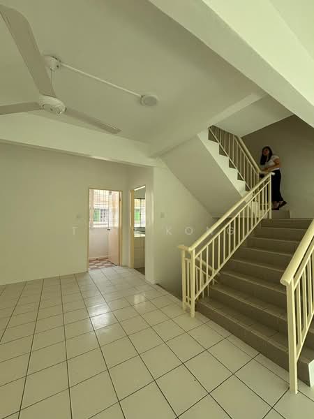 Rumah Bandar untuk Dijual di Penampang (Sabah) - Tony Kong - Living Room - PropertyGuru.com.my