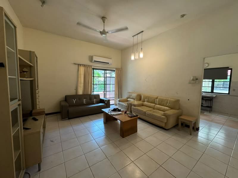Rumah Bandar untuk Dijual di Petaling Jaya (Selangor) - Yeevy Lee - Living Room - PropertyGuru.com.my
