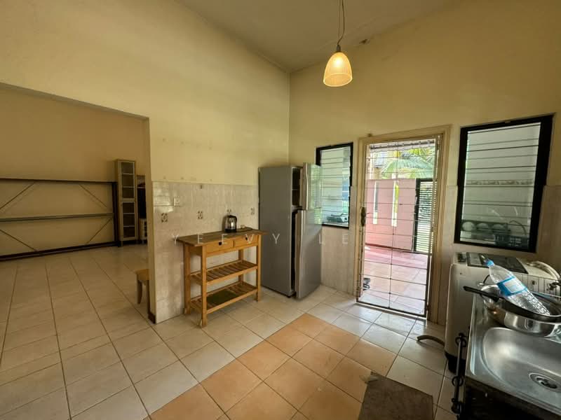 Rumah Bandar untuk Dijual di Petaling Jaya (Selangor) - Yeevy Lee - Kitchen - PropertyGuru.com.my