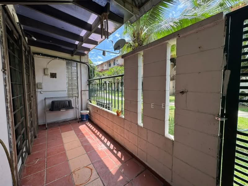 Rumah Bandar untuk Dijual di Petaling Jaya (Selangor) - Yeevy Lee - Exterior - PropertyGuru.com.my